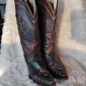 Distressed Brown Leather Western Boots